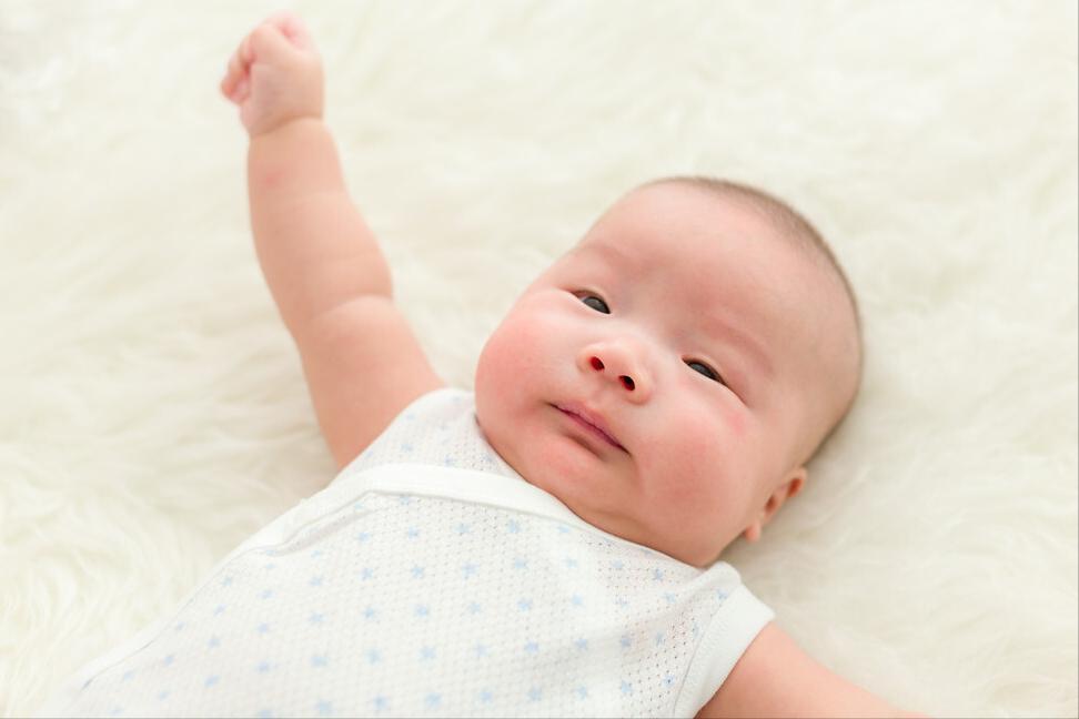 Why do newborns hold their hands so tightly?Does it matter if you don't