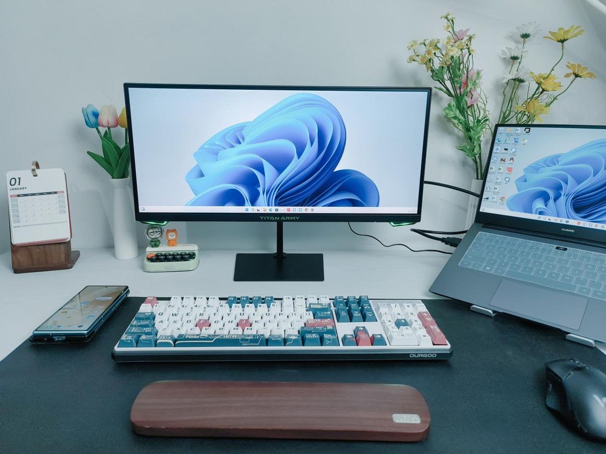 Invincible at the same price of 600! 200Hz High Refresh Wide Color ...