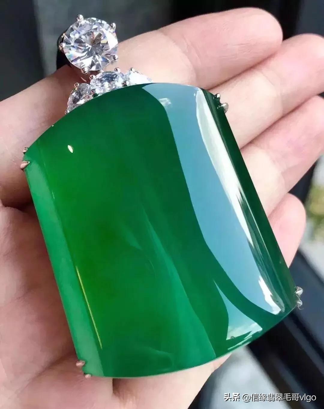 What does the most expensive jade look like?Basically there is no