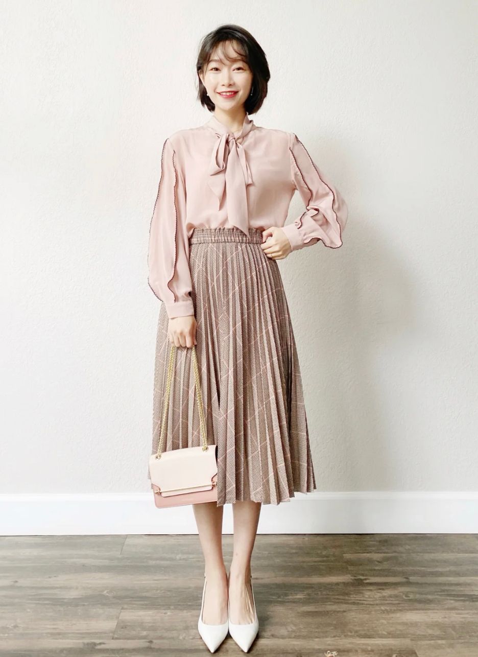 When a woman wears a skirt, it will lower her temperament and make her