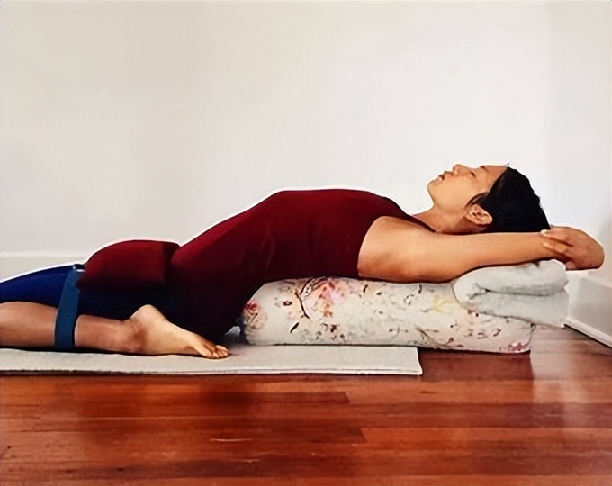 Six yoga aids you can find at home iNEWS