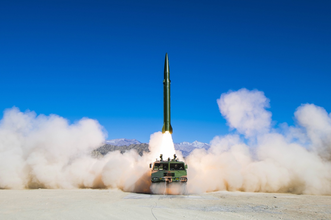 印媒:中國正在為東風飛彈研製隱身發射車,可規避衛星和空中偵察