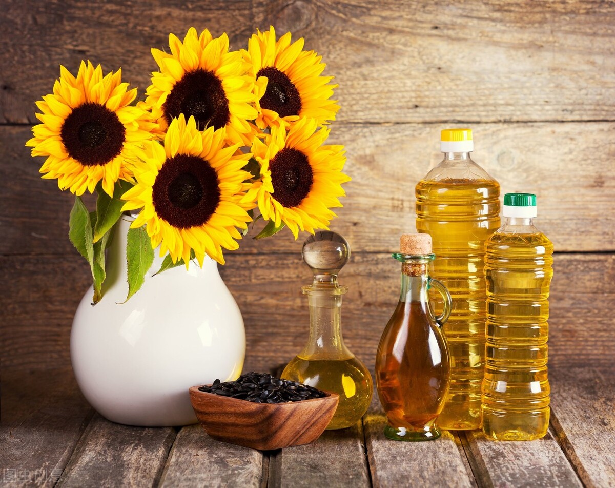 Ukraine's sunflower oil exports to China decrease iNEWS