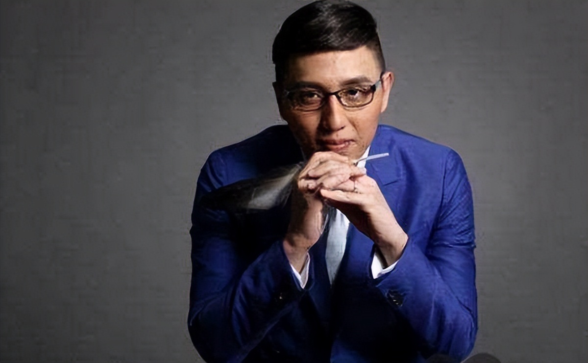 Hua Shao hosted the 12th season of "The Voice", the comment area fell ...