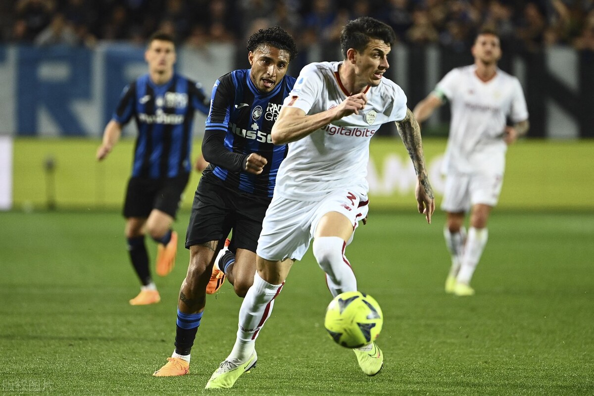 Shot 6:1! Roma has the advantage but it is difficult to break the goal ...