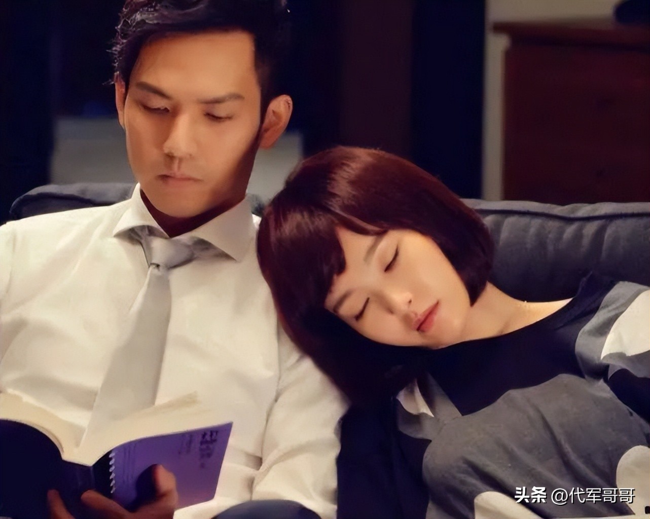 Zhong Hanliang was revealed to have divorced his 6yearold wife, who