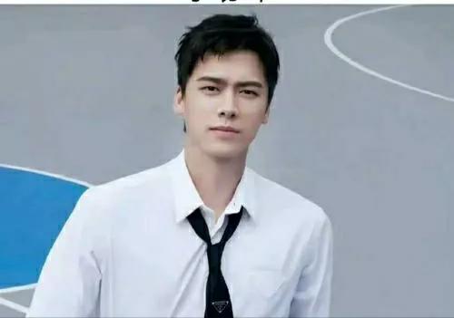 After Li Yifeng, top stars are in a dilemma between issuing a statement ...