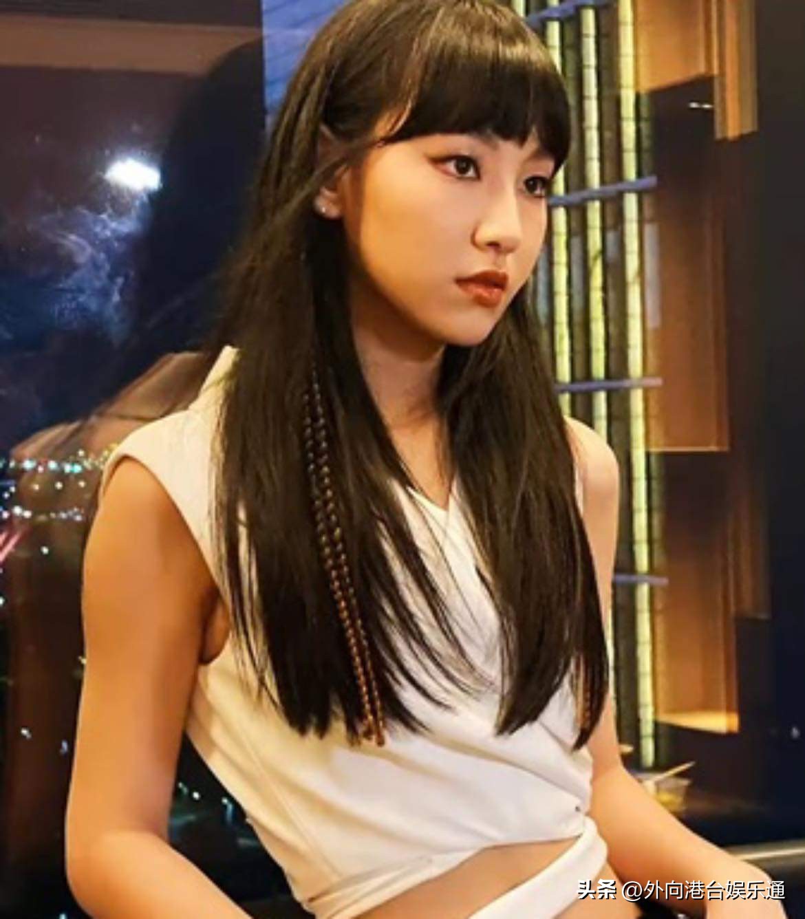 tvb-singer-responds-to-the-rumor-of-earning-5-million-yuan-in-3-months