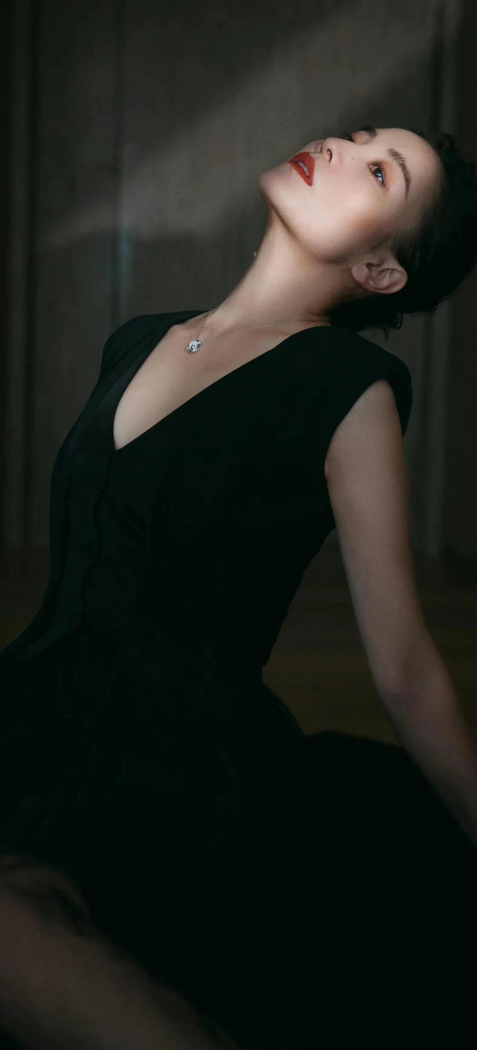 Goddess Xiao Song Jia stunning photo - iNEWS