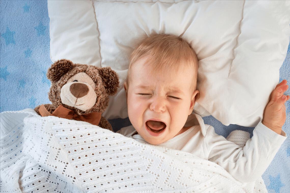 The baby has diarrhea, whether it is infected with bacteria or food