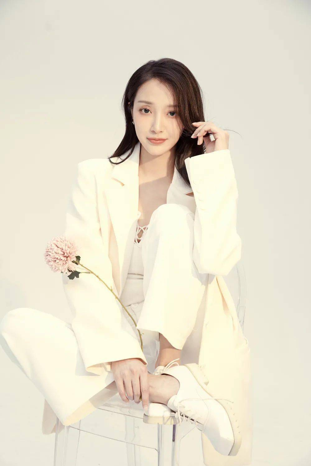 Mingyang Entertainment—Beauty Star-Yin Yezi - iMedia