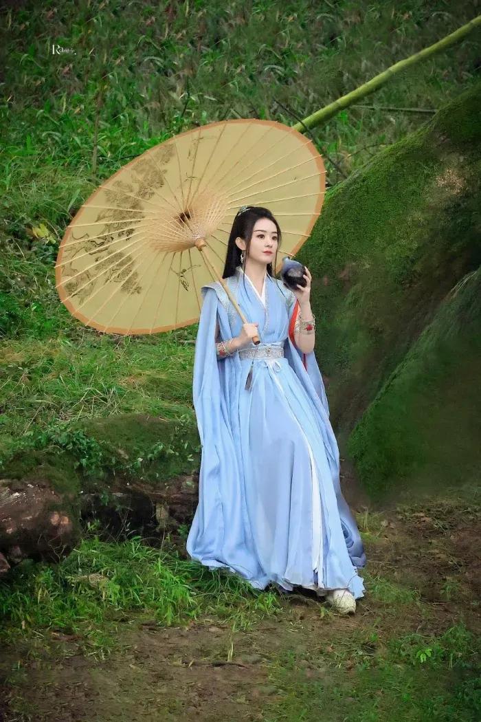 Watching Queen Zhao Liying's movie is finished, so stay tuned - iNEWS