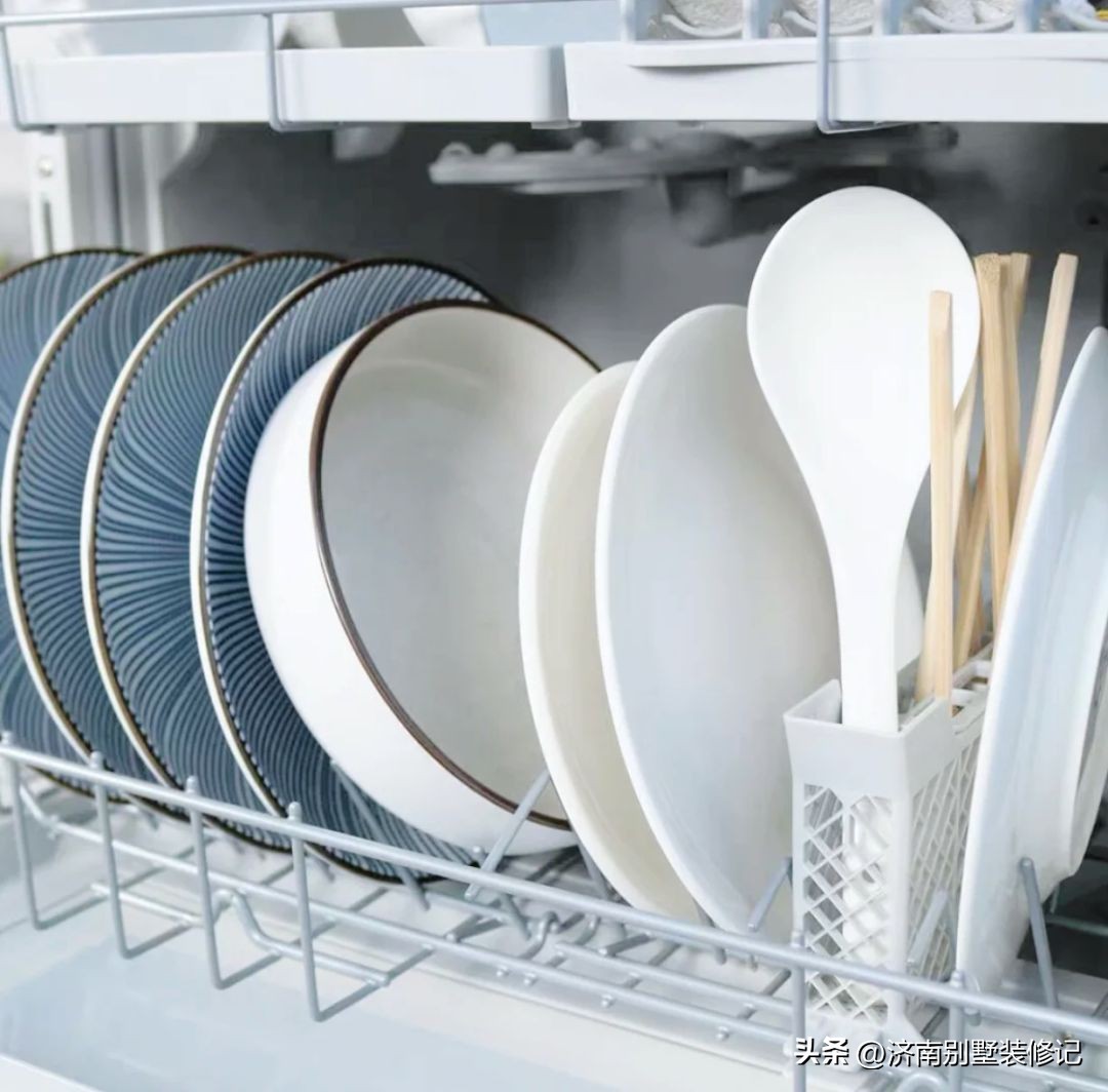 Is it necessary to install a dishwasher in the villa decoration? Can