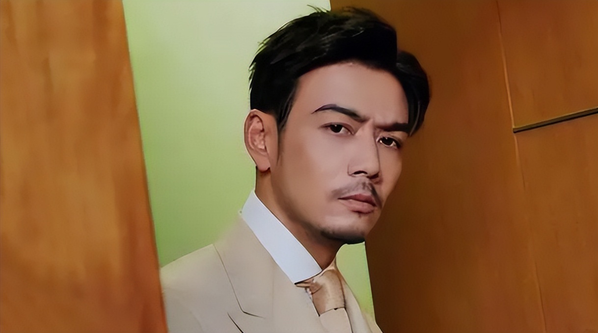 From being a smash hit to disappearing, how did Yang Shuo play a good