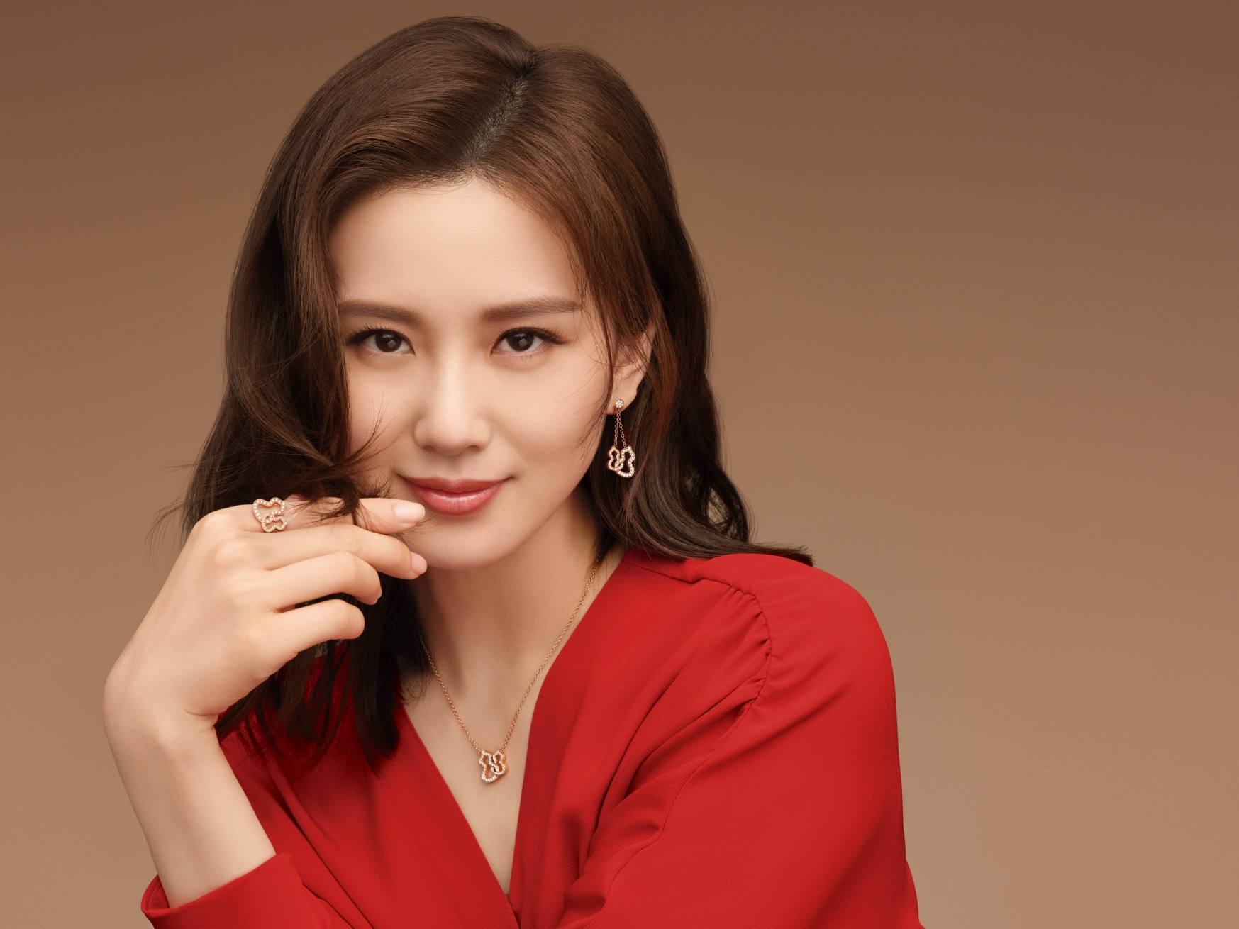 How beautiful are the Hui girls? Take a look at the top ten Hui ...