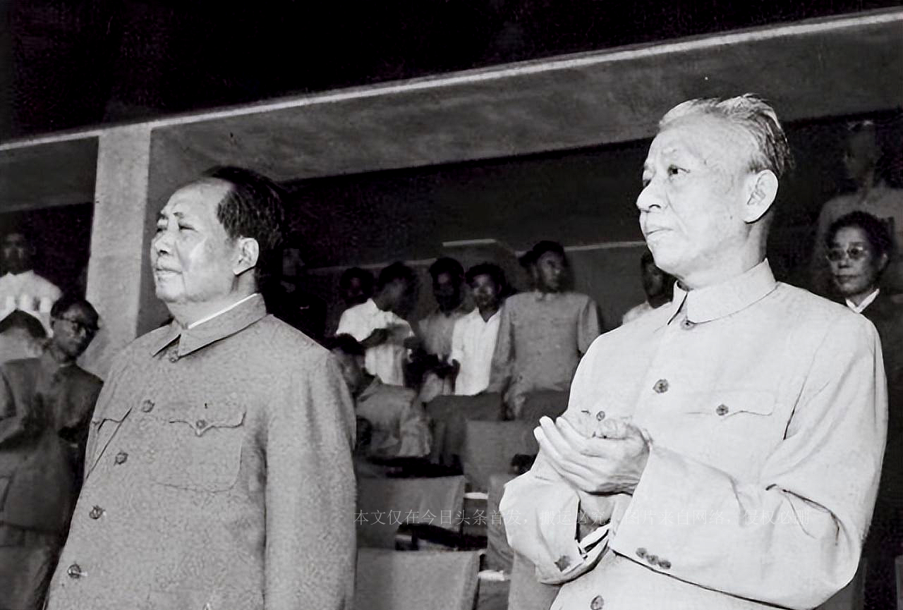 Was the core command of the Liberation War Mao Zedong and Zhou Enlai or ...