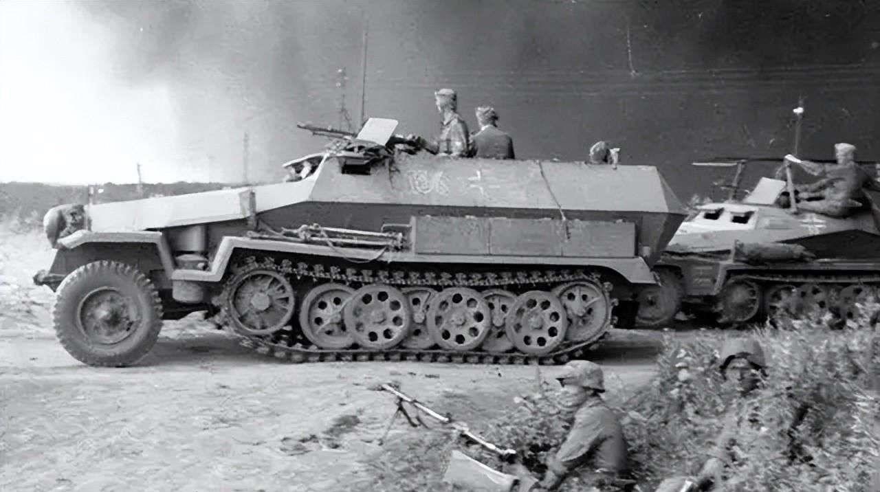 Why didn't the German army mass-produce half-tracks for use in the ...