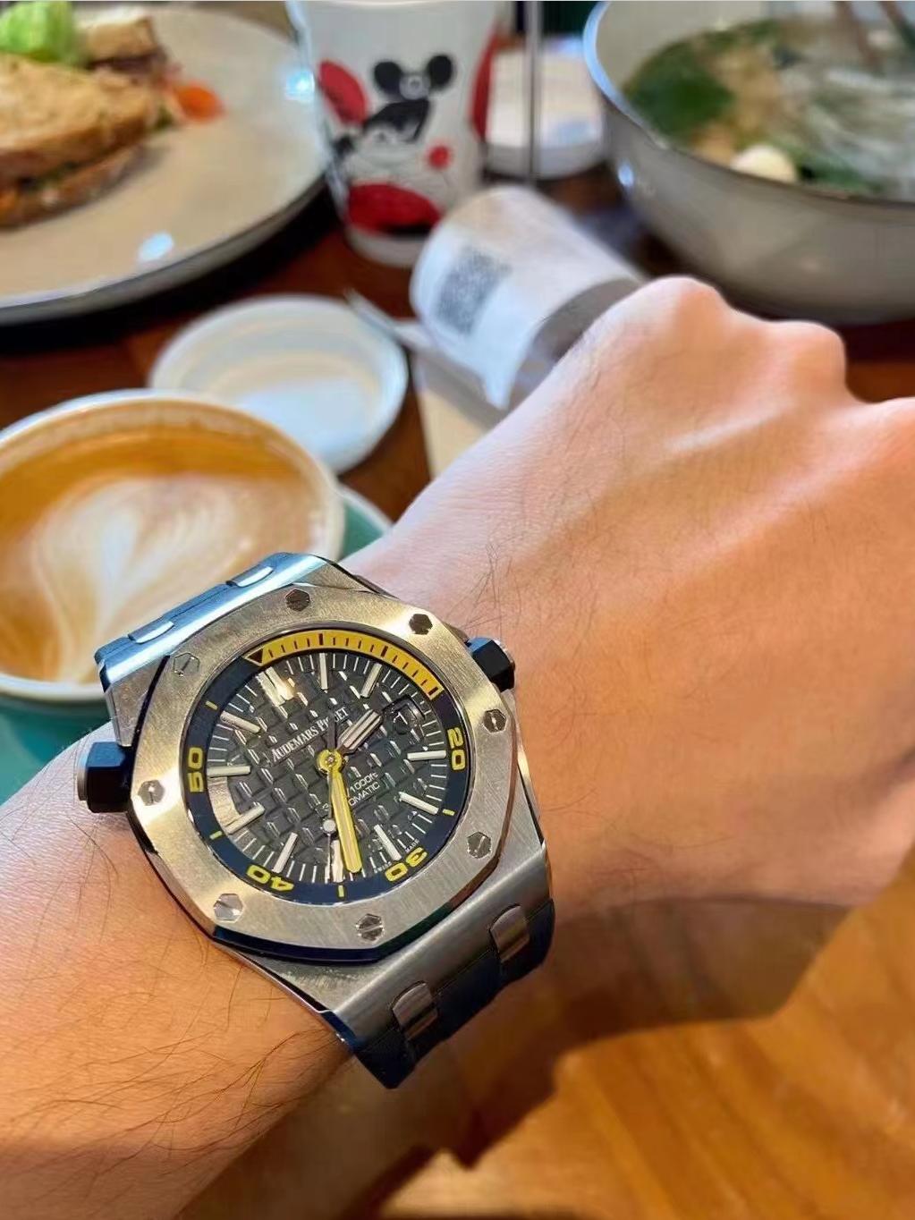 What are the top ten famous watch brands in the world? iNEWS