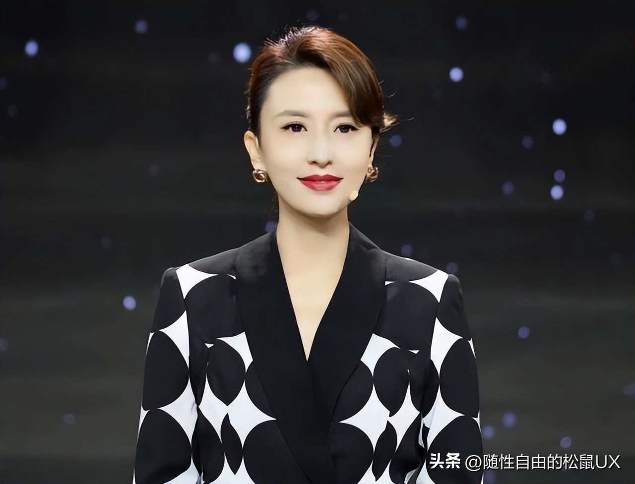 央視主持人張蕾離職後：白天畫畫晚上開直播，日子過得有滋有味！ - 資訊咖