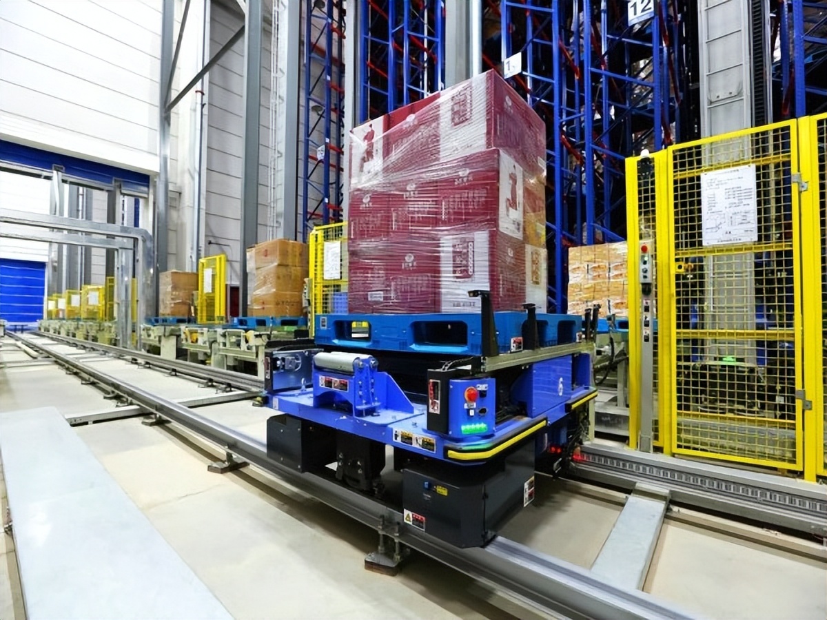 What is the difference between the smart devices RGV, AGV, and IGV used ...