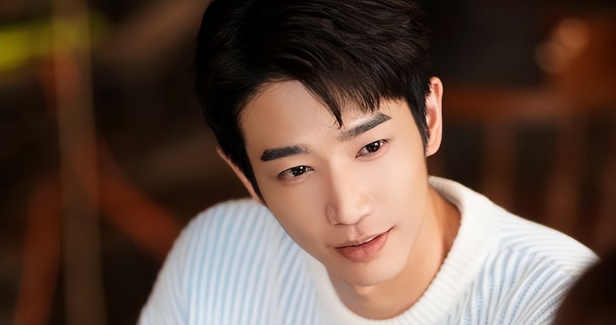 "Dazzling You" staged a sweet sibling love!Kissing Liu Yihao shyly: For ...