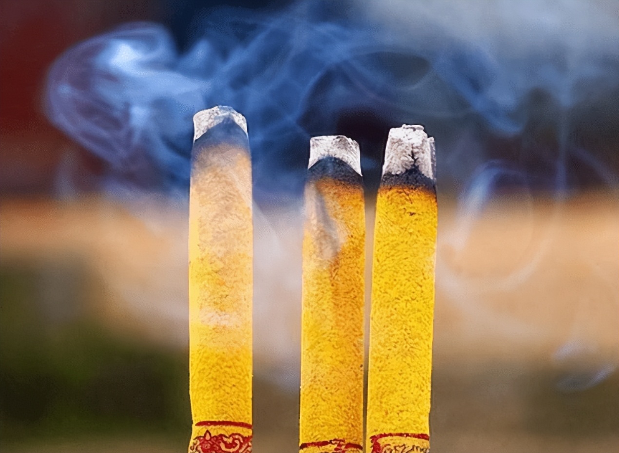 Why must there be 3 incense sticks?What does each root represent