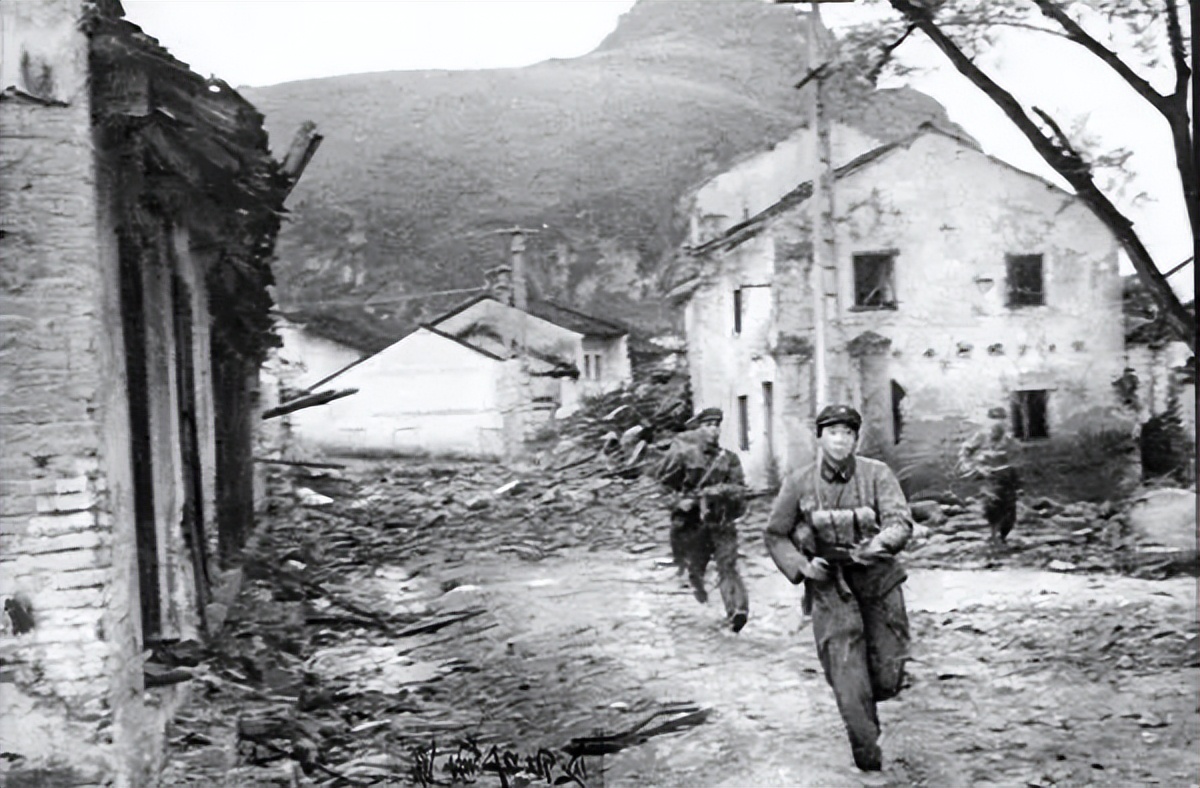 The most tragic battle of the counterattack against Vietnam "two wars