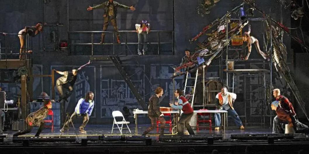 The musical "Rent a Lucky House", the double enjoyment of music and