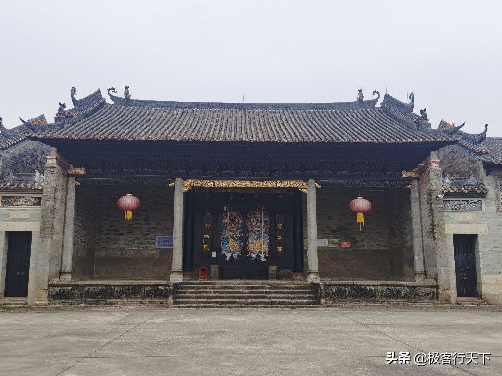 Daling Village, a thousand-year-old village, is hidden behind Lianhua ...