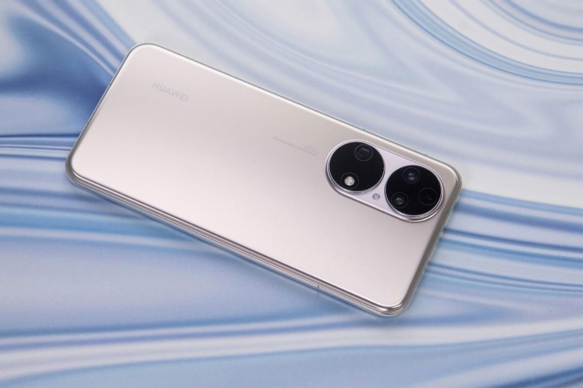 Huawei's large-memory flagship dropped to 1600, directly dropped to ...