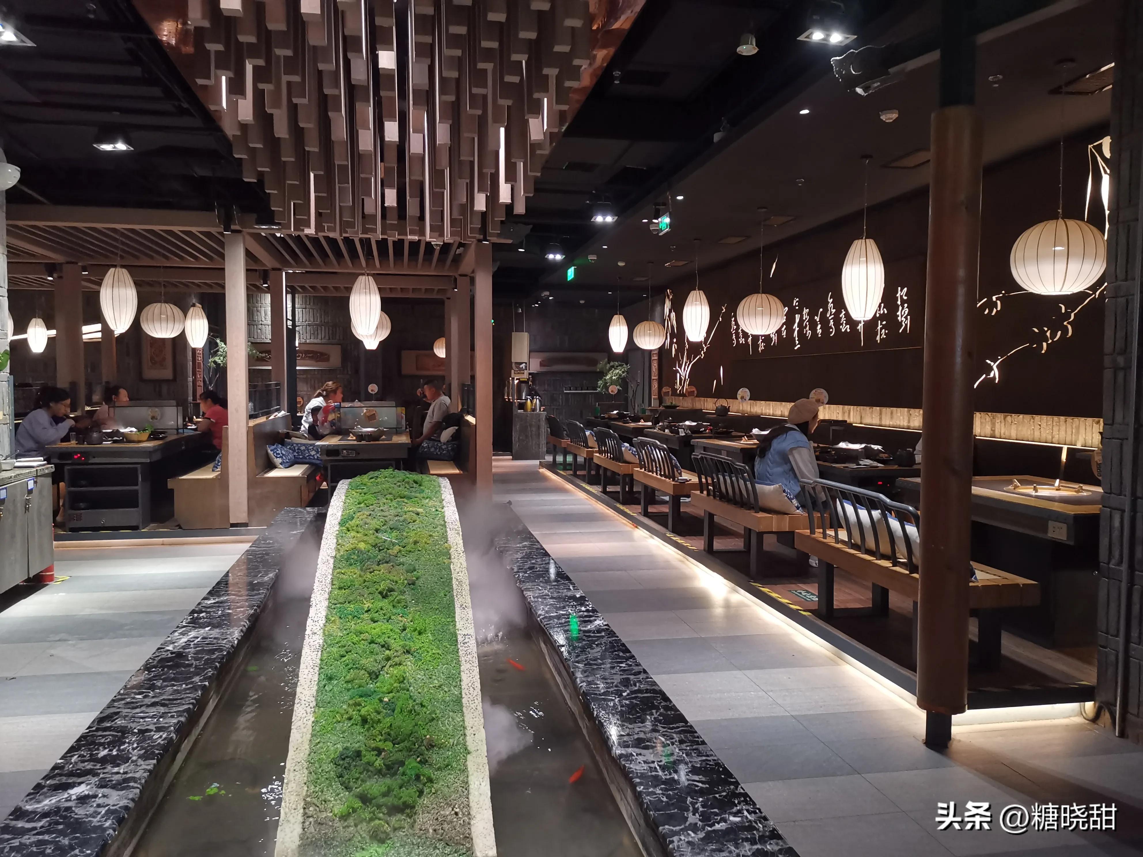 Gourmet Exploring Store - Punching the Internet Celebrity Hot Pot ...