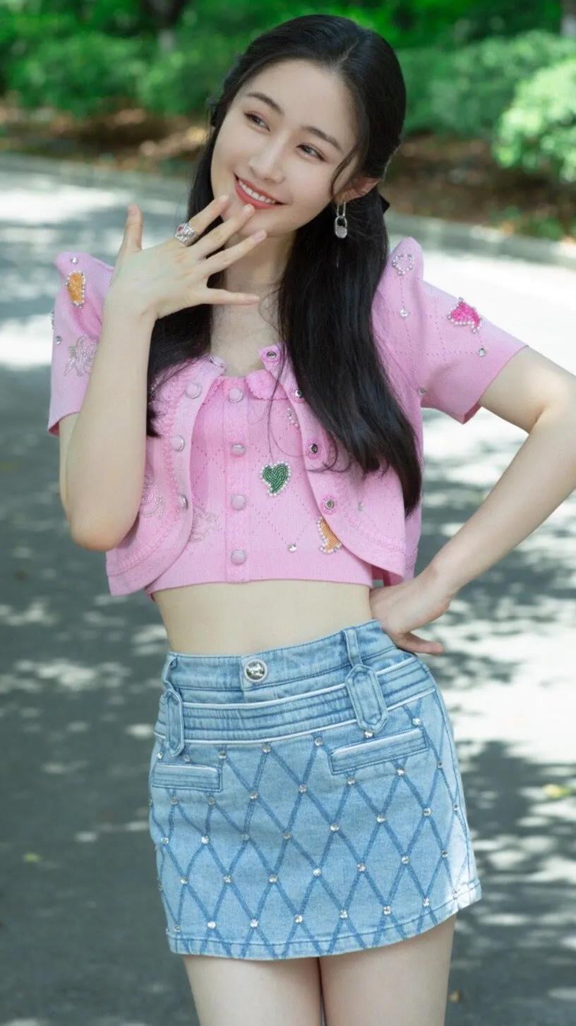Mainland actress host - Liang Tian - iMedia