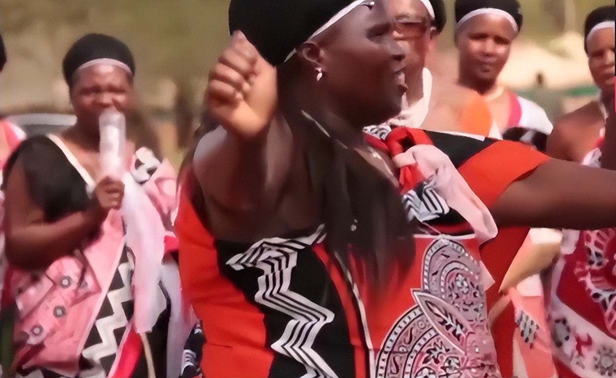 Swazi Reed Dance significance - African Native Tribe