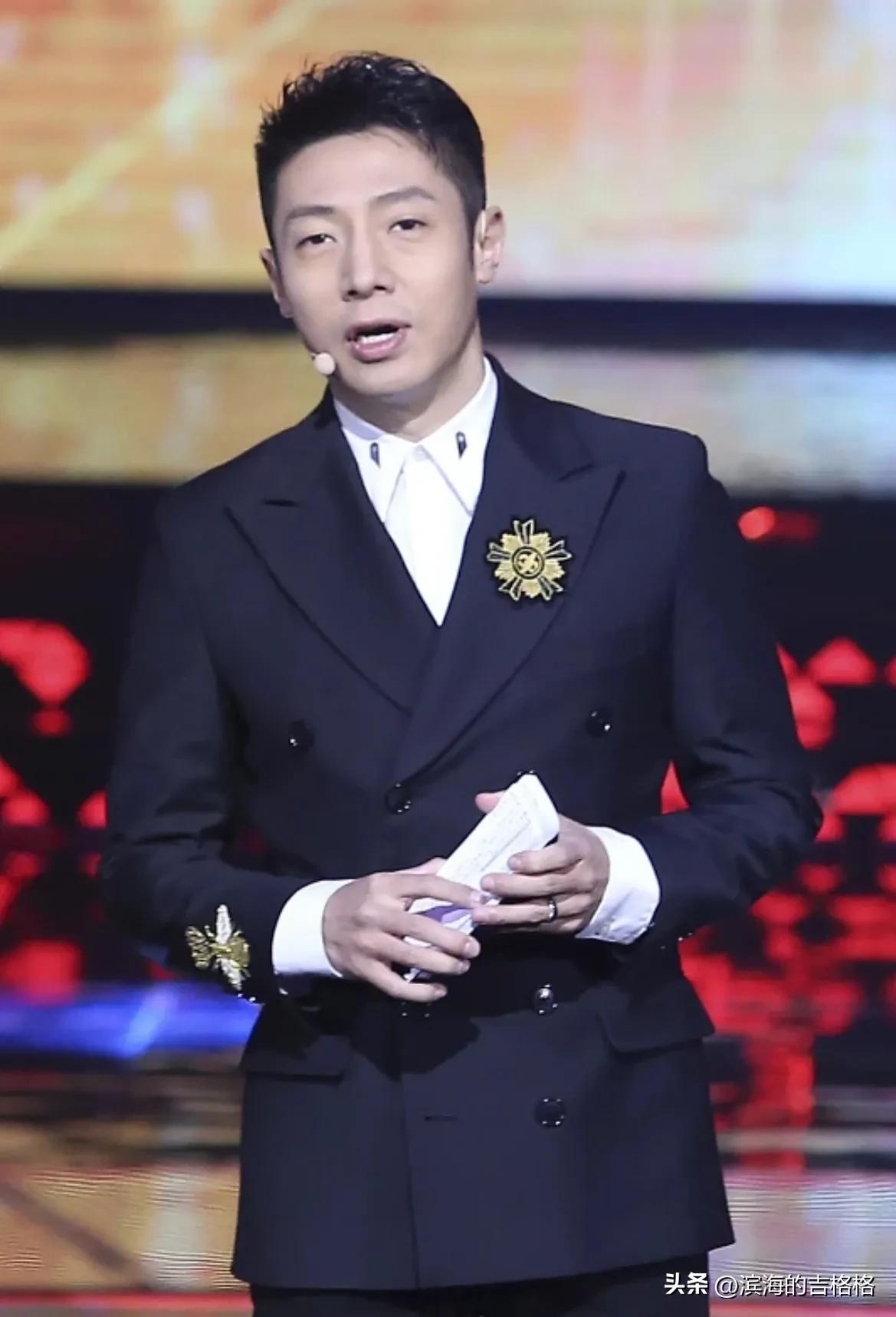 Sam Beining Back Sa Beining entered Peking University by singing? - iMedia