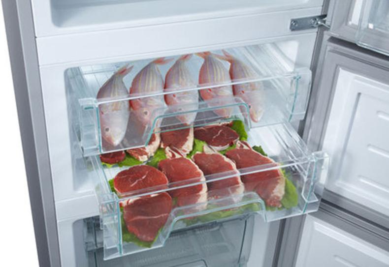 What are the causes and solutions for freezing in the refrigerator?What