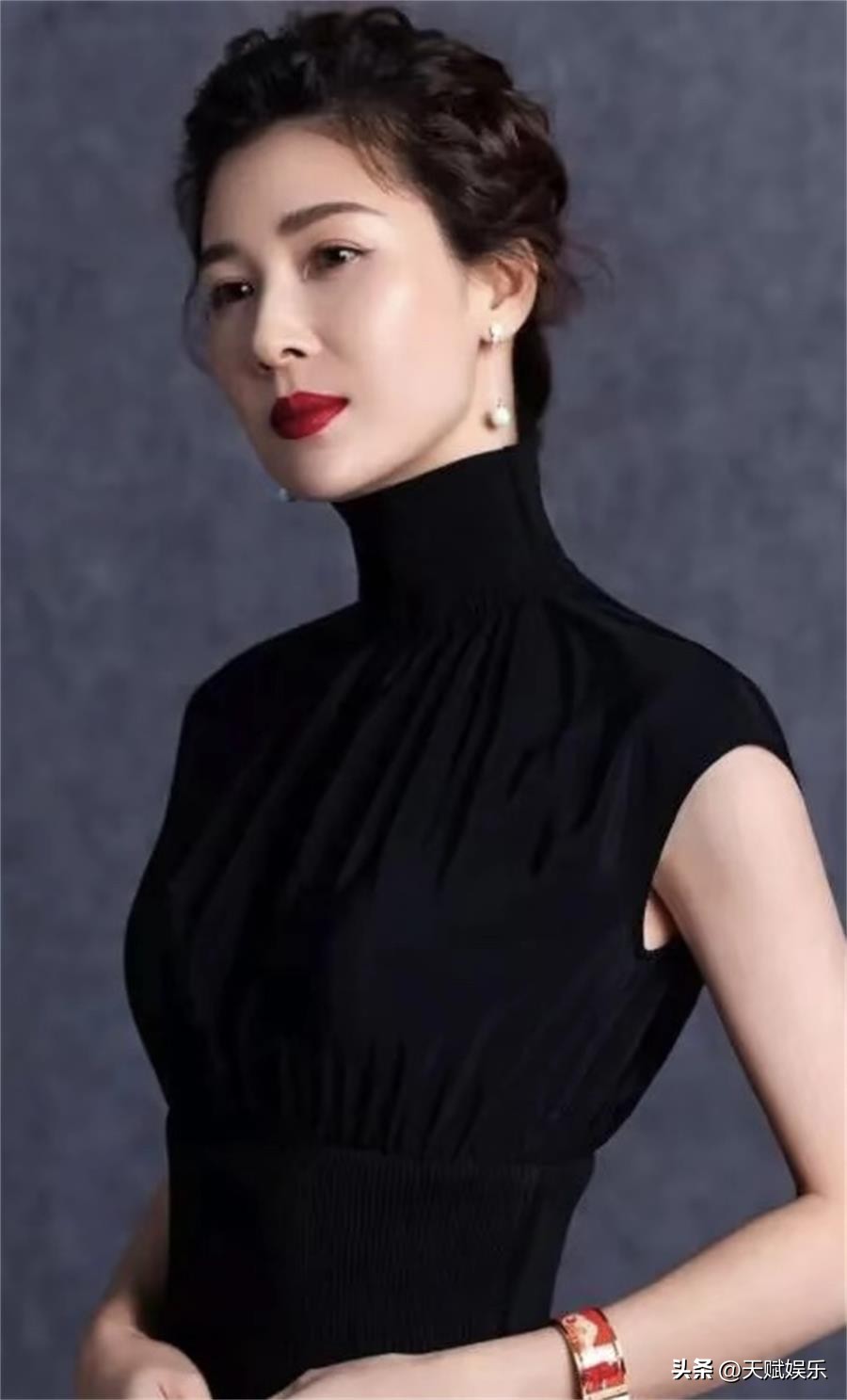 Film and television actress Tong Lei photo album "One" iMedia