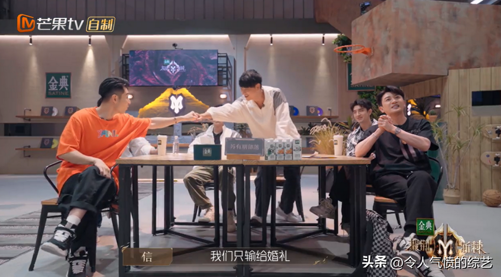 Showing love provoked public anger, Yuan Yongyi was miserable by Zhang ...