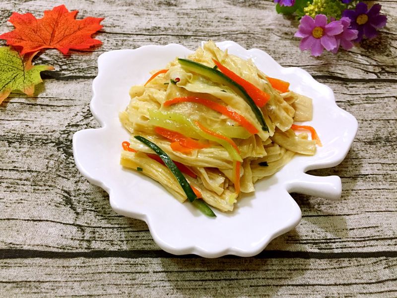 Don't stirfry yuba, it's more delicious when stirfried. The