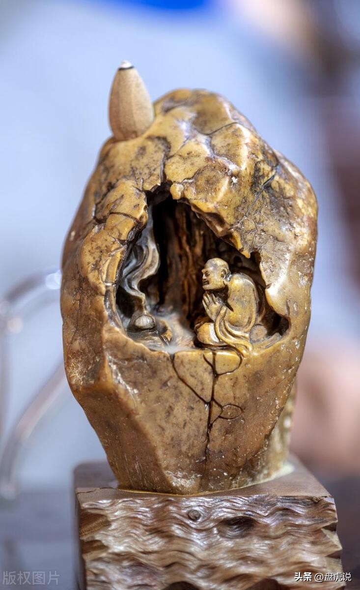 What is the development process of ancient Syrian ivory carving? iNEWS