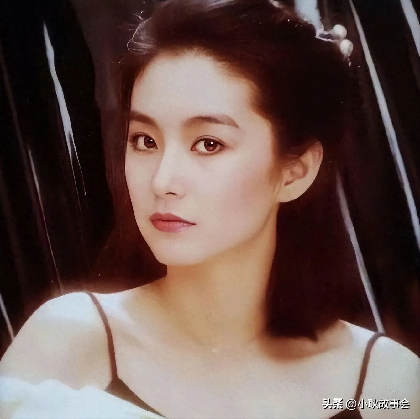 4 real "Chinese" beauties their facial features are bright and