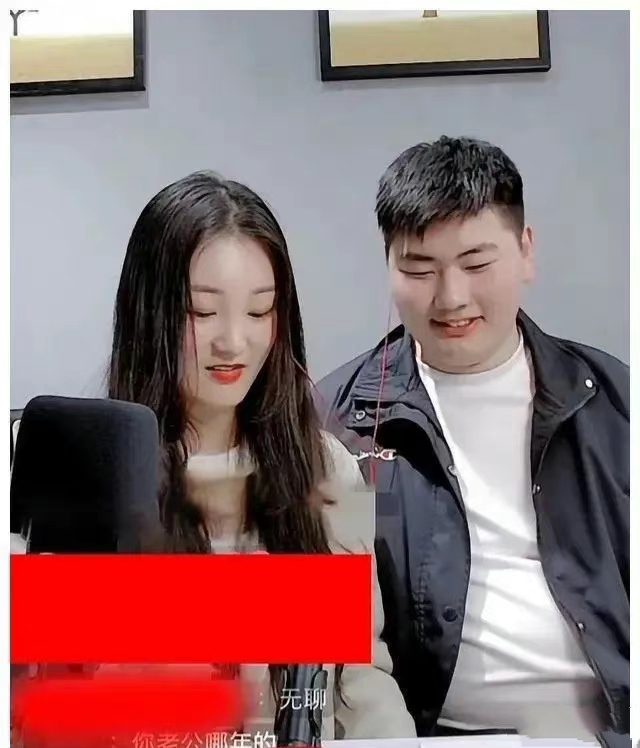 A recent photo of Chen Yanan was exposed, a family of three squatting ...