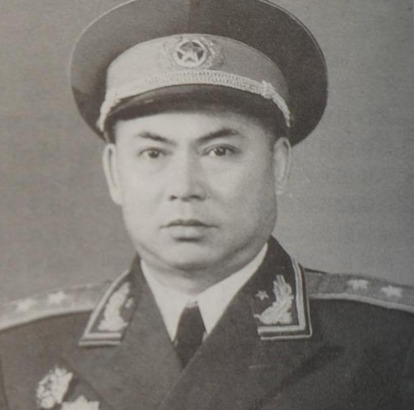 In 1948, Wen Yucheng was still a division commander under Zhong Wei ...