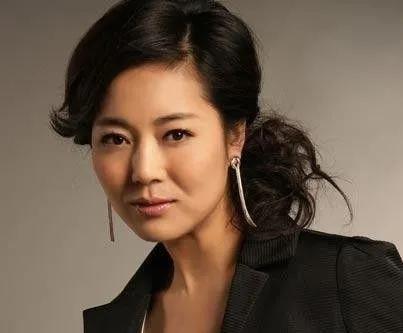 Who do you like, Yan Xuejing and Wang Qianhua, the hegemons of rural TV ...
