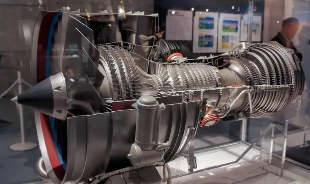 Overblown! The service life of the American F119 is not 8000 hours, and ...