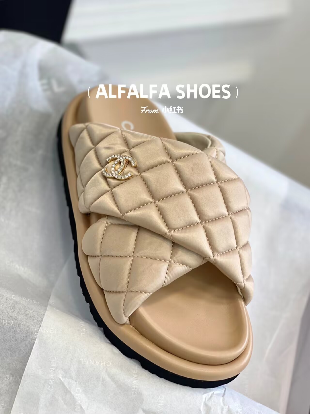 Chanel 25 Buckle Flip-up Thick-soled Slippers White Wool 465383