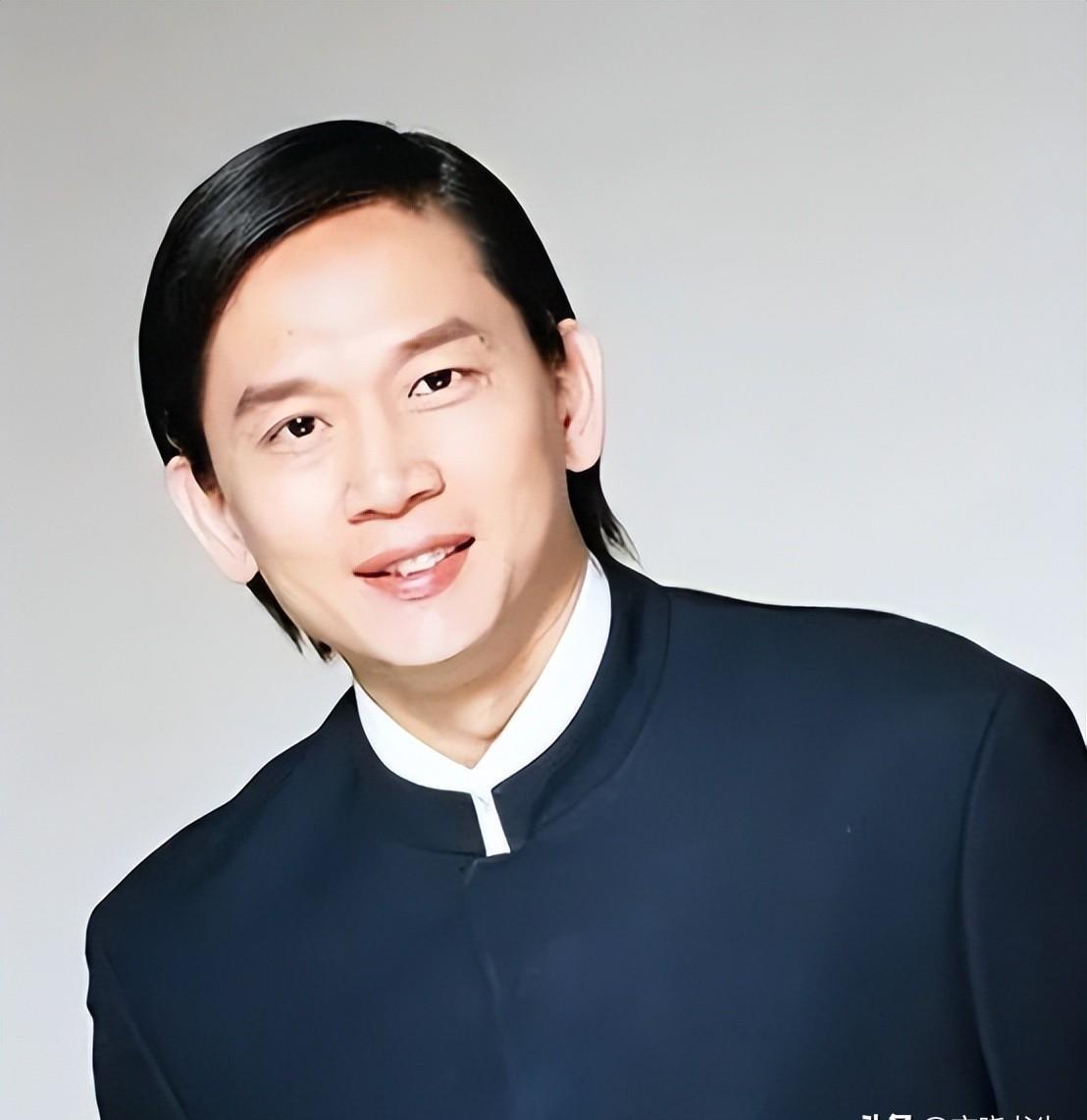 After suppressing Li Zongsheng and Zhou Huajian for many years, he is ...