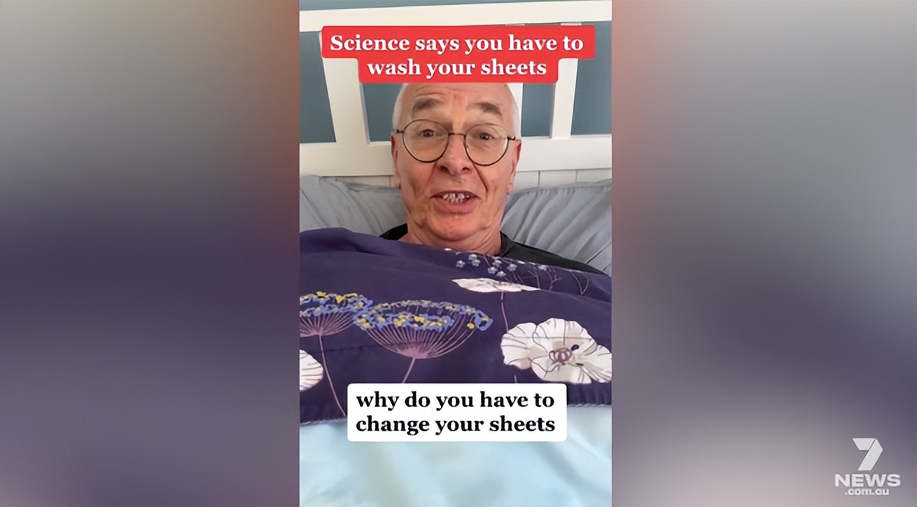 How often should bed sheets be washed, the Australian doctor answered