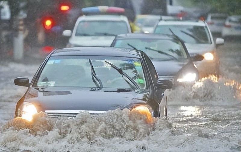 Will it hurt the car to drive in the outer loop under heavy rain? Many
