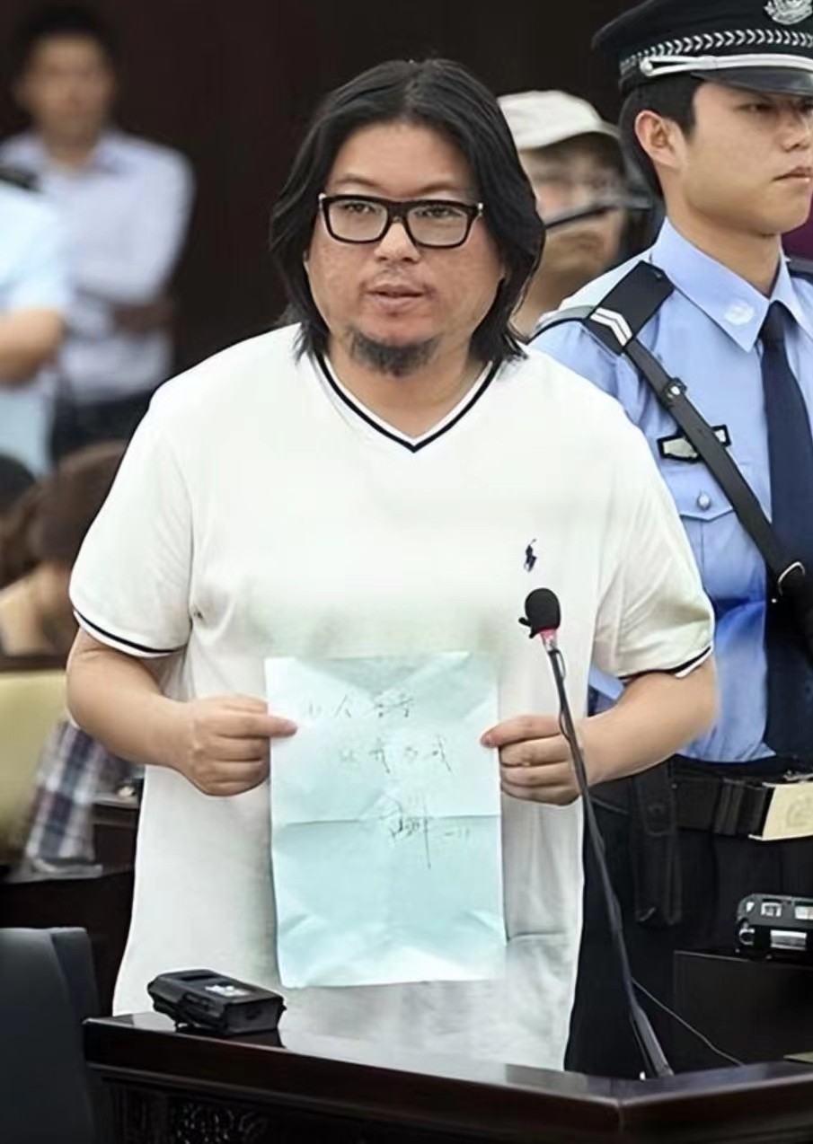 Facts have proved that Gao Xiaosong, who was naturalized as an American ...