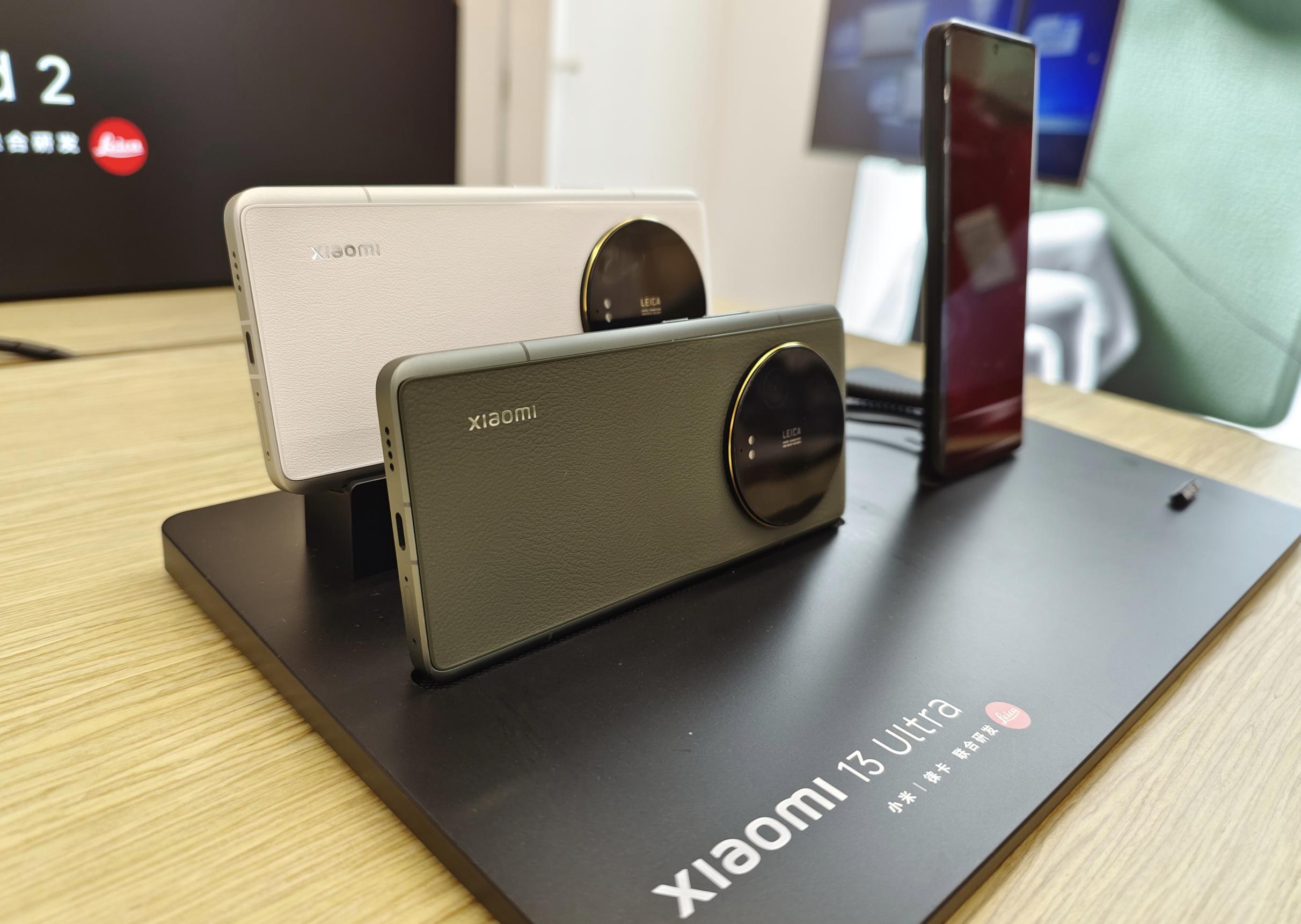 Mi 13 Ultra: A flagship imaging phone that looks like a camera, looks ...